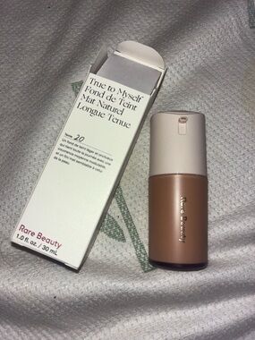 Rare Beauty True to Myself Foundation Shade 20